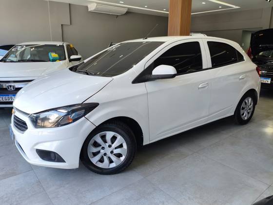CHEVROLET ONIX 1.0 MPFI LT 8V FLEX 4P MANUAL CHEVROLET ONIX 1.0 MPFI LT 8V FLEX 4P MANUAL